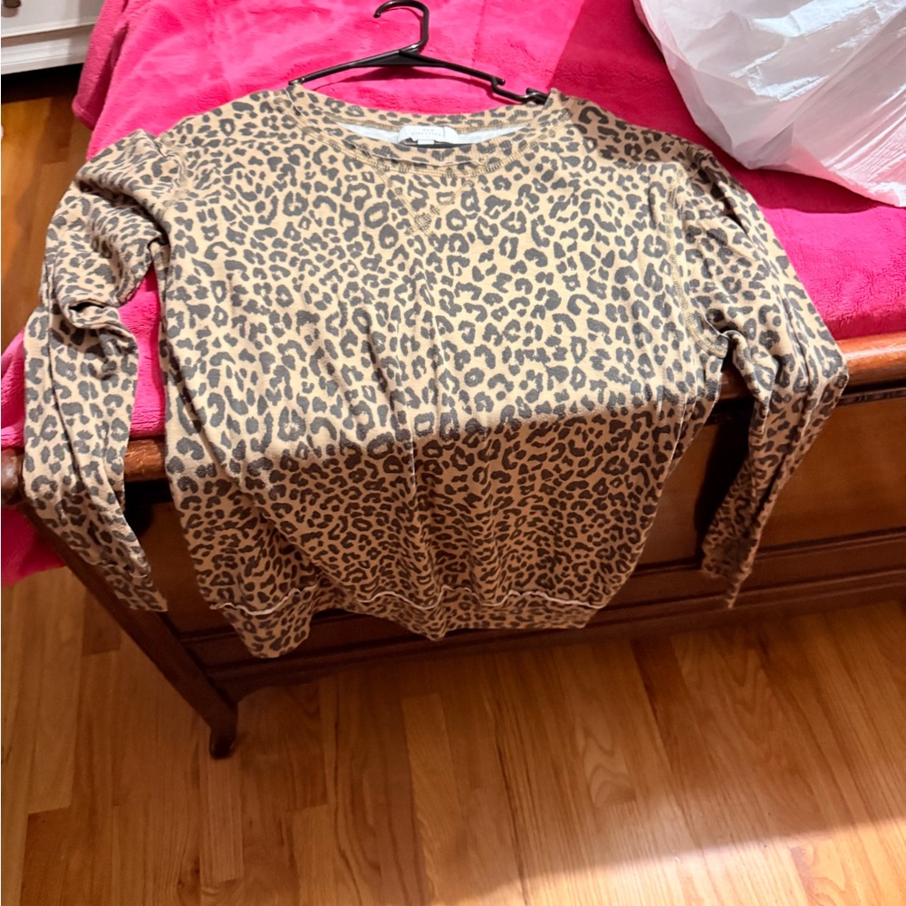 Leopard Print Long Sleeve Top